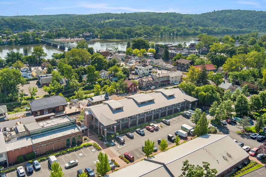 More Photos Of 220-280 Union Square Dr, New Hope Medical For Lease