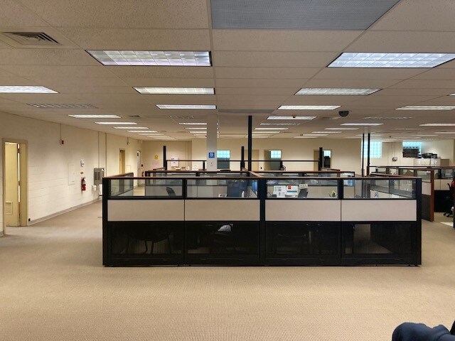 More Photos Of 13297 E McNichols Rd, Detroit Office For Sale