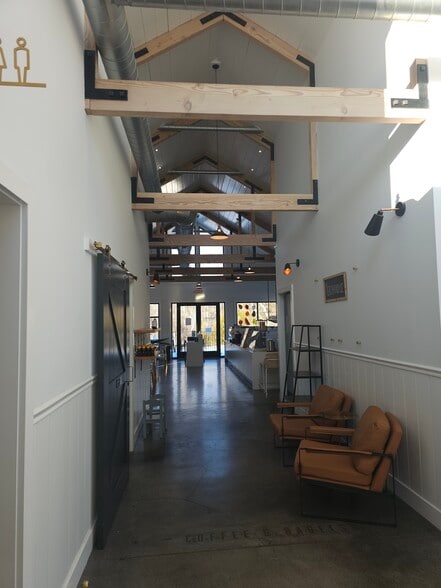 More Photos Of 26 Buck Dr, Ruckersville Office For Lease