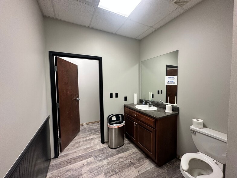 More Photos Of 4485 N Industrial Dr, Cumming Warehouse For Lease