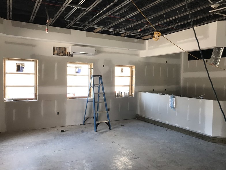 More Photos Of 111 W Main St, Jonesborough Restaurant For Lease