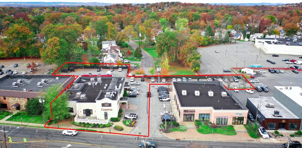 Primary Photo Of 588 S Livingston Ave, Livingston Restaurant For Sale