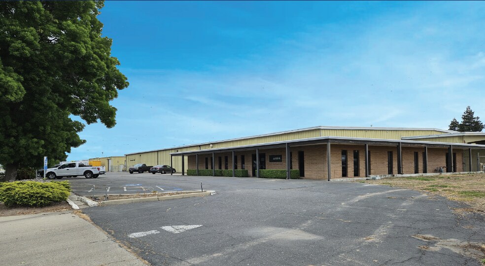 Primary Photo Of 2170 Wardrobe Ave, Merced Manufacturing For Sale