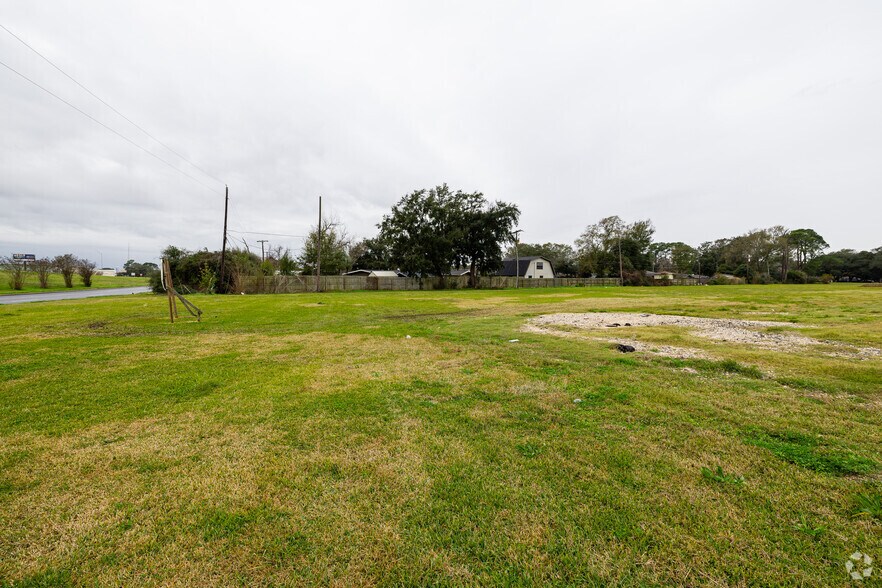 Primary Photo Of 5449 E Parkway St, Groves Land For Sale