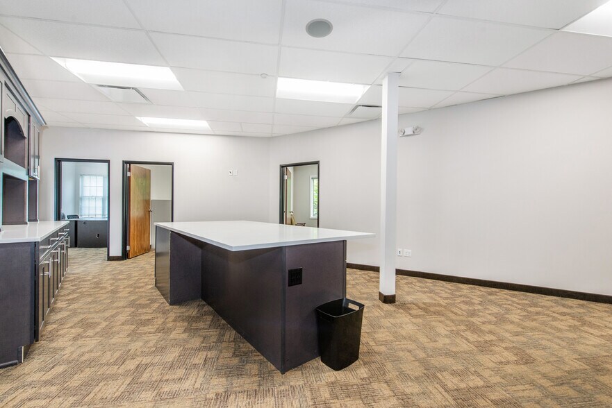 More Photos Of 271 Route 46 W, Fairfield Medical For Lease