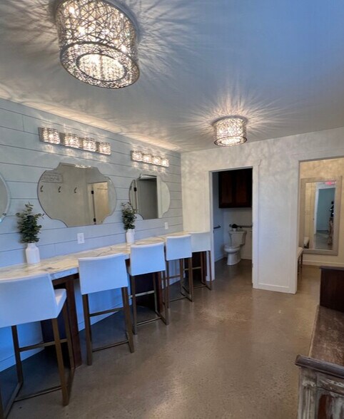More Photos Of 17432 NE North Dr, Fletcher Religious Facility For Sale