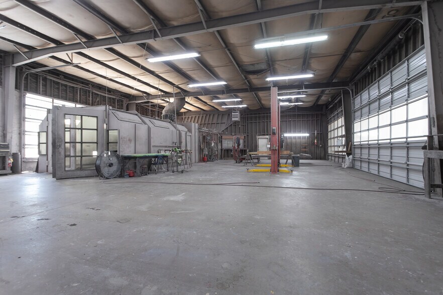 More Photos Of 2849 S Cobb Dr SE, Smyrna Freestanding For Lease