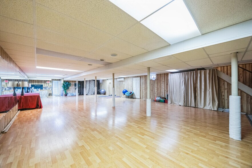 More Photos Of 1 N Valley Ave, Vineland Office Residential For Sale