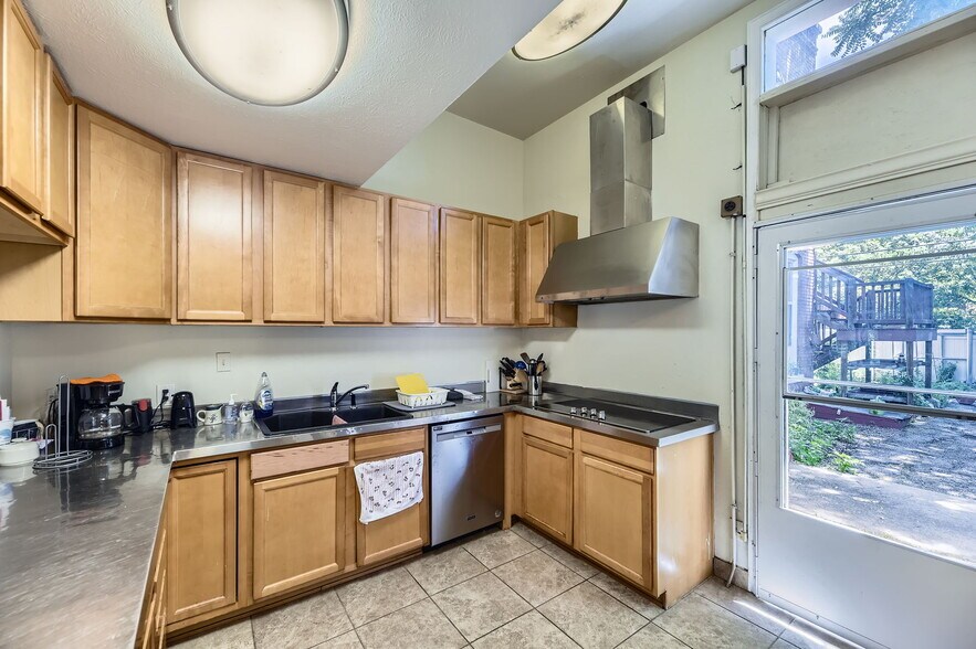 More Photos Of 2544 Champa St, Denver Apartments For Sale