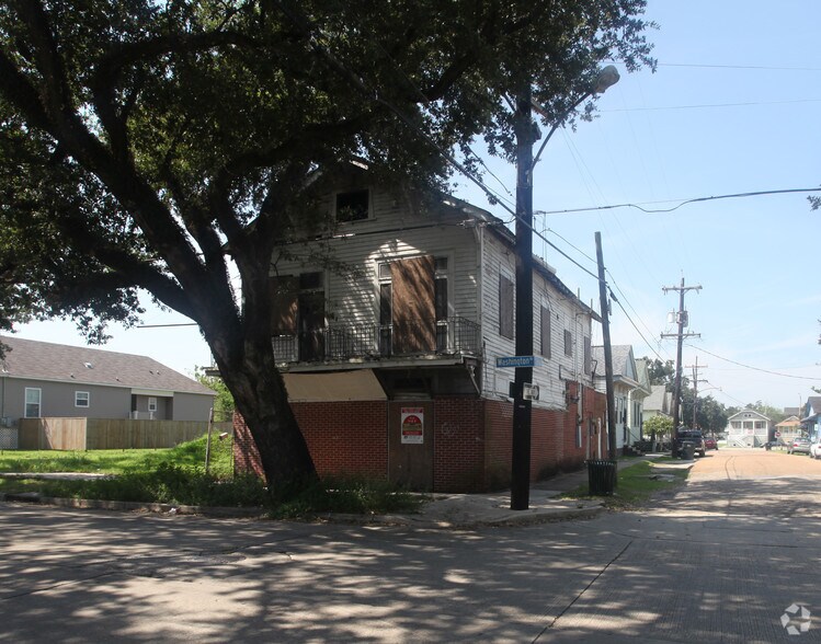 Primary Photo Of 3334 Washington Ave, New Orleans Storefront Retail Residential For Sale