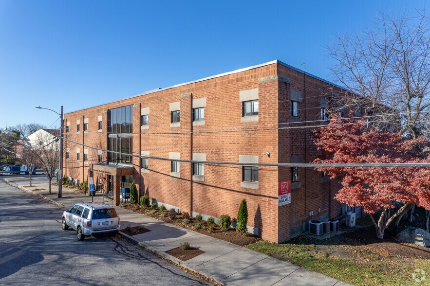 More Photos Of 100 Highland Ave, Providence Medical For Lease