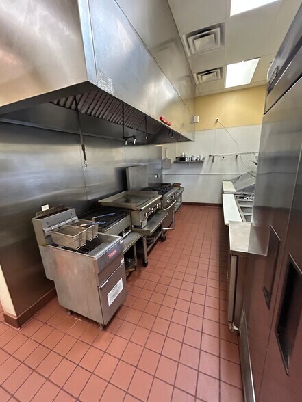 More Photos Of 1201-1443 S Carson St, Carson City General Retail For Lease