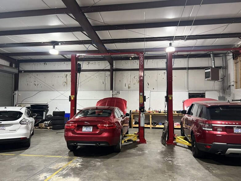 More Photos Of 3607 Gribble Rd, Stallings Warehouse For Lease