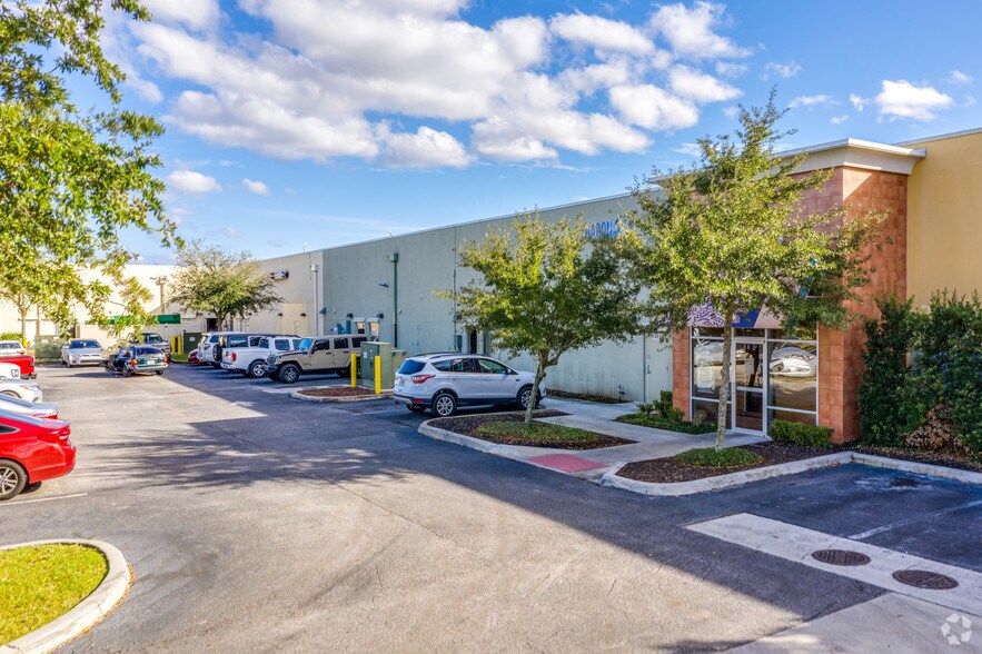 More Photos Of 1307-1525 E Osceola Pky, Kissimmee Unknown For Lease