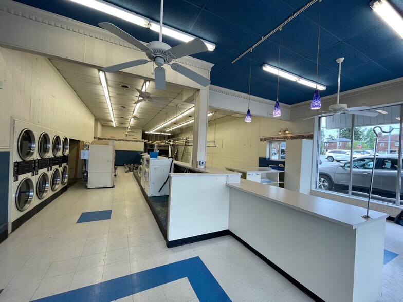 More Photos Of 4250-4332 Sunset Blvd, Steubenville Unknown For Lease