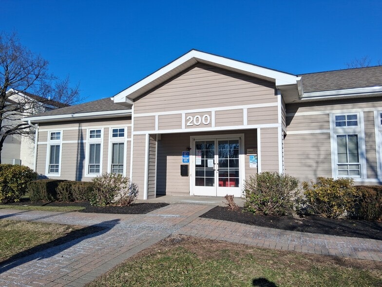 Primary Photo Of Capital Woods, Albany Apartments For Sale