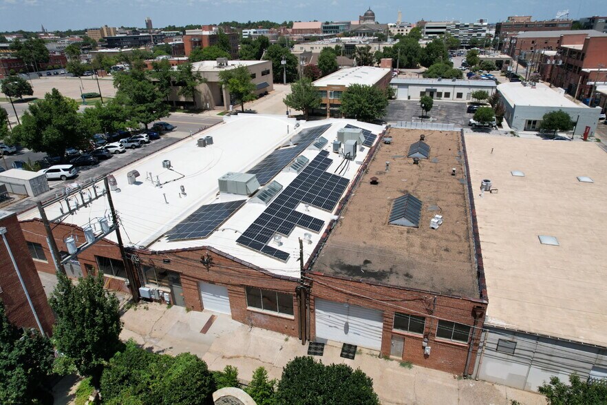 More Photos Of 118 NW 8th St, Oklahoma City Freestanding For Sale