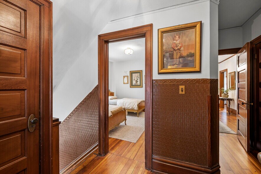 More Photos Of 610 W Washington St, Sandusky Specialty For Sale