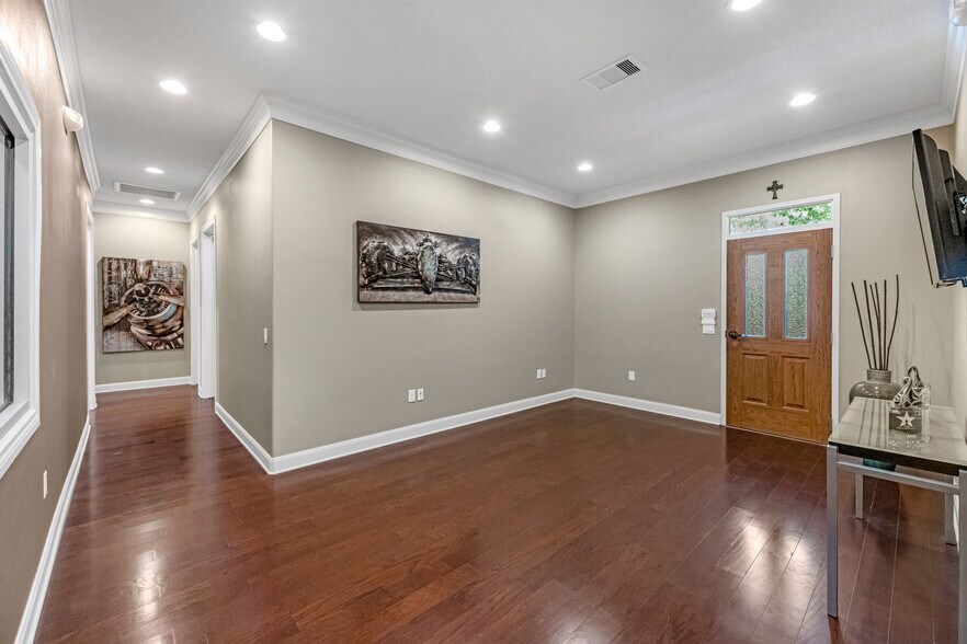 More Photos Of 4501 Cartwright Rd, Missouri City Medical For Sale