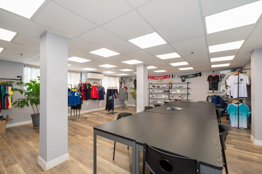 More Photos Of 44 Mitchell Rd, Ipswich Manufacturing For Lease