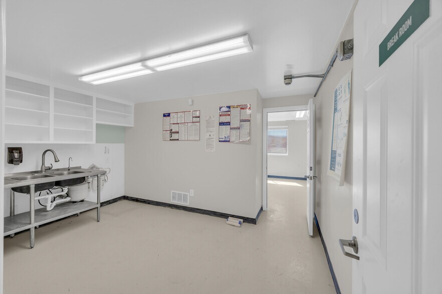 More Photos Of 3581 Drako Way, Carson City Manufacturing For Sale