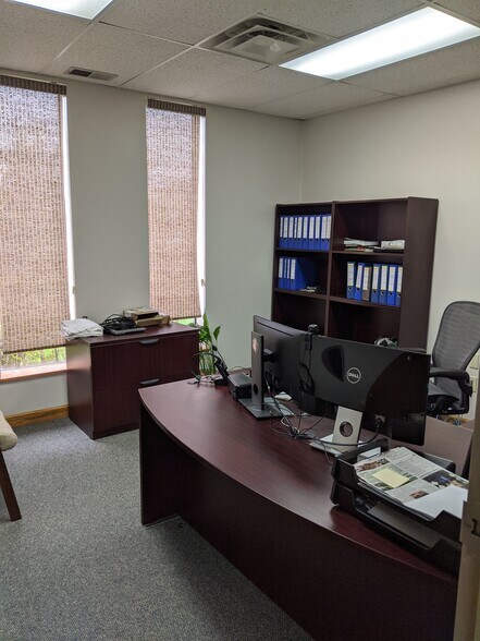 More Photos Of 103 Western Ave, Akron Warehouse For Lease