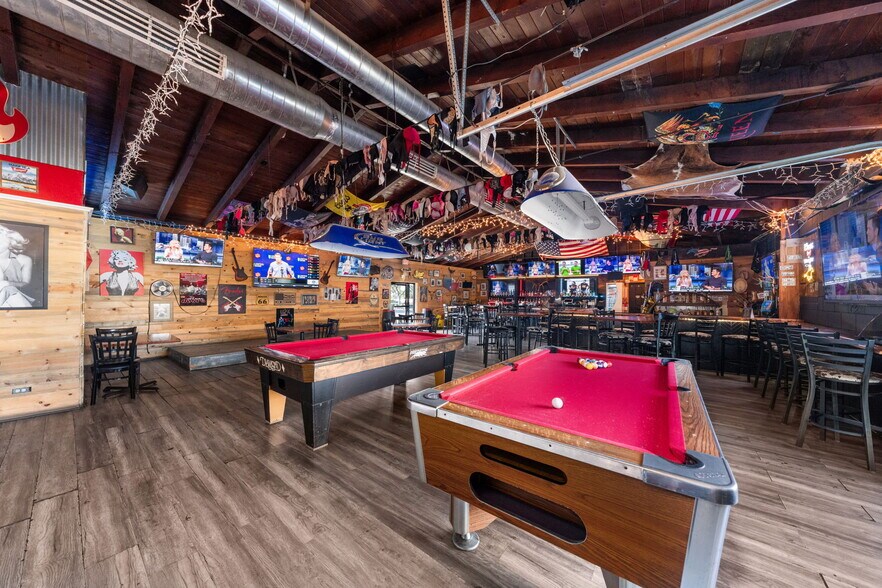 More Photos Of 10028 Foothill Blvd, Rancho Cucamonga Restaurant For Sale