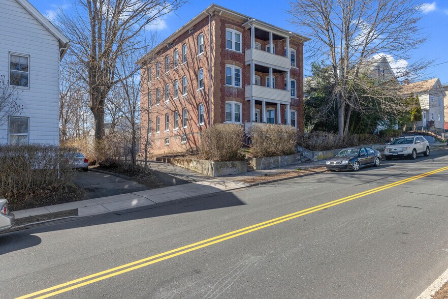 More Photos Of 194-196 Curtis St, New Britain Apartments For Sale