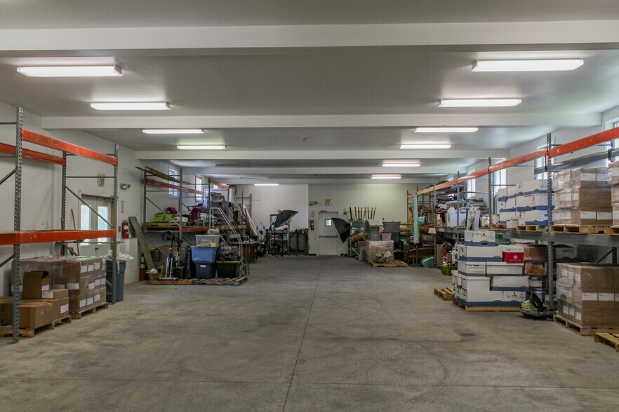 More Photos Of 680 Commercial St, Rockport Flex For Sale