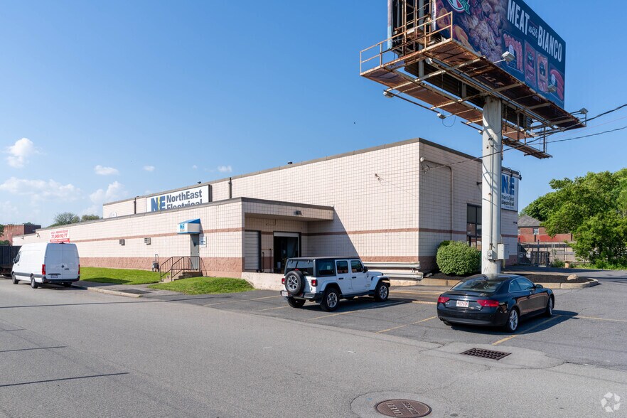 More Photos Of 50 Von Hillern St, Dorchester Warehouse For Lease