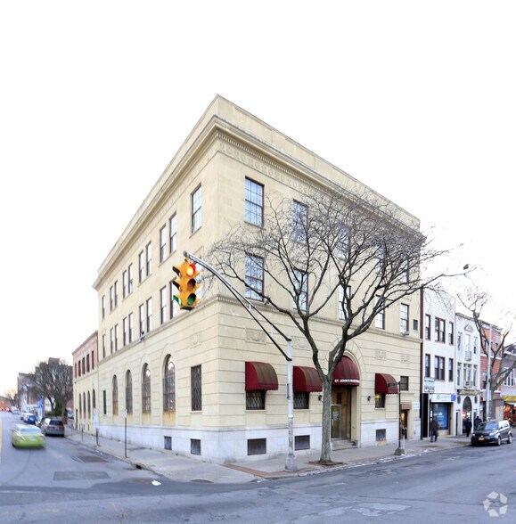 Primary Photo Of 20 E First St, Mount Vernon Office Residential For Lease