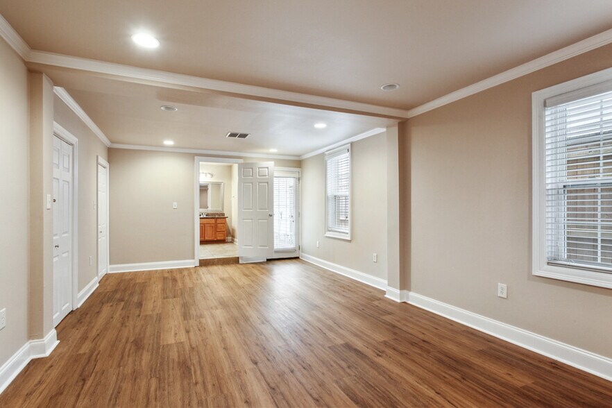 More Photos Of 2909-11 Constance St, New Orleans Multifamily For Sale