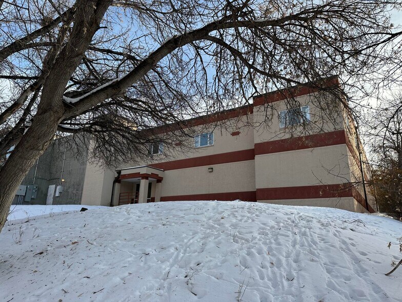 More Photos Of 25 Ewing St, Helena Medical For Sale