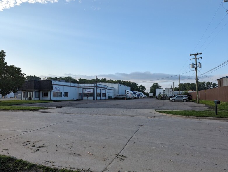 More Photos Of 39115 Maple Ave, Wayne Warehouse For Sale