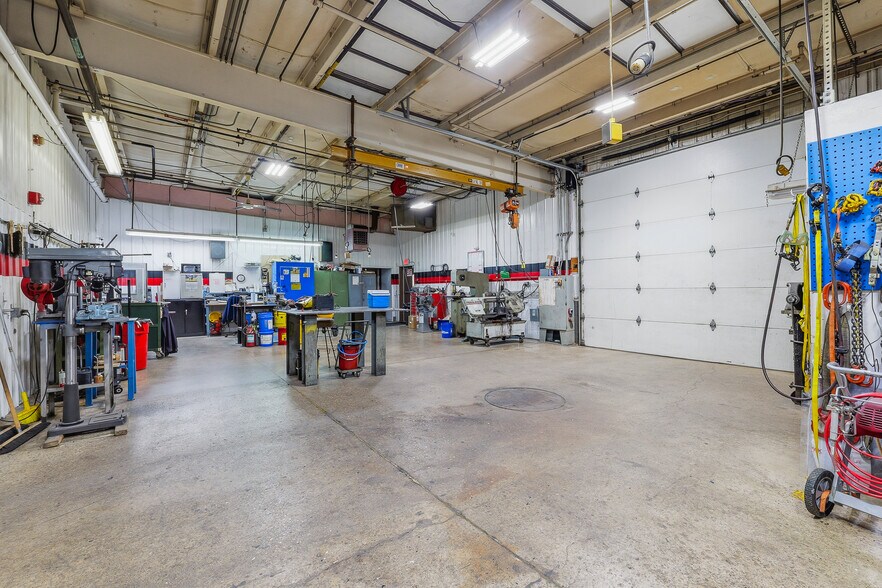 More Photos Of 100 Creative Way, Ripon Manufacturing For Sale