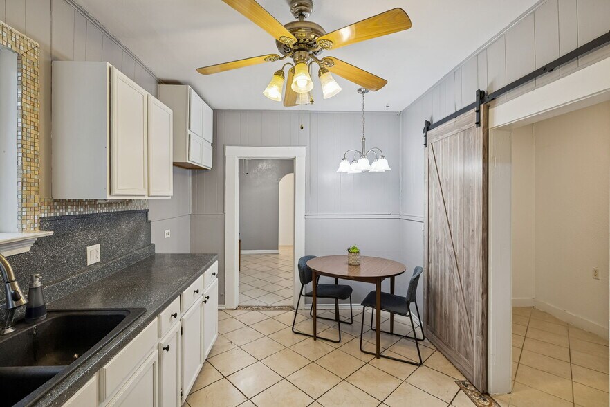 More Photos Of 937 Culebra Rd, San Antonio Office Residential For Sale