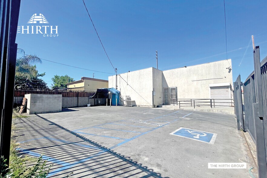 More Photos Of 6200 S Western Ave, Los Angeles Storefront For Lease