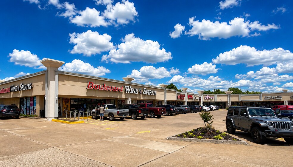 Primary Photo Of 3200-3234 S Boulevard, Edmond Unknown For Lease