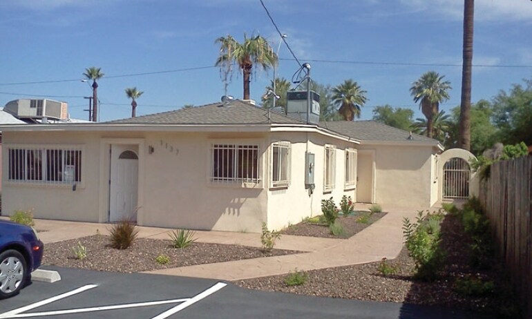 Primary Photo Of 1137 W McDowell Rd, Phoenix Medical For Lease