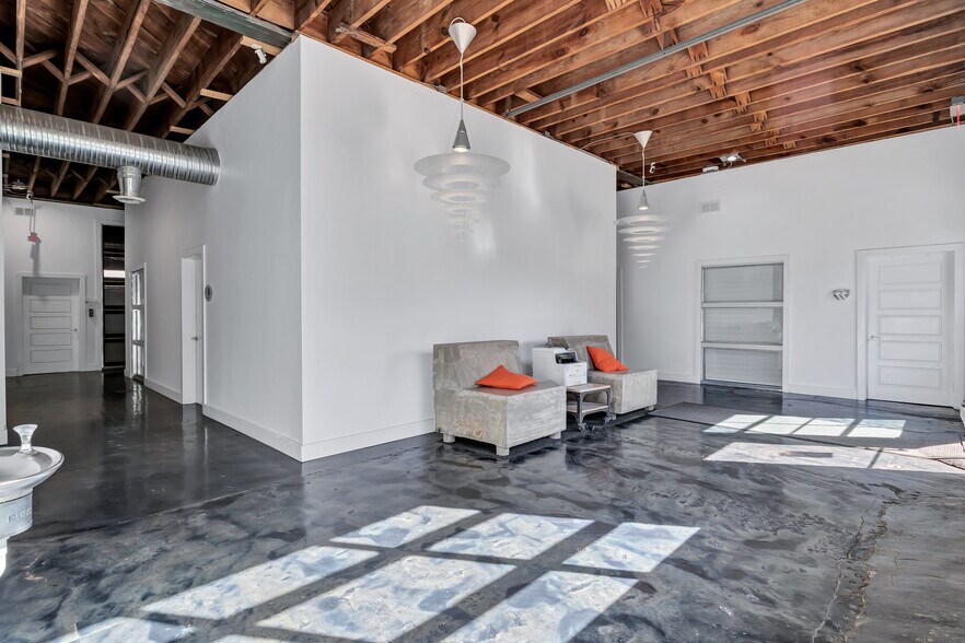 More Photos Of 12461 Veterans Memorial Hwy, Douglasville Loft Creative Space For Lease
