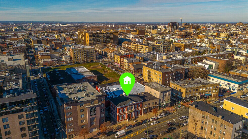 More Photos Of 4407-4411 Park Ave, Union City Loft Creative Space For Sale