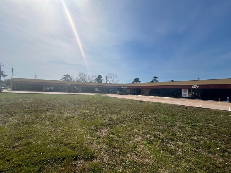 More Photos Of 24307 Aldine Westfield Rd, Spring Unknown For Lease