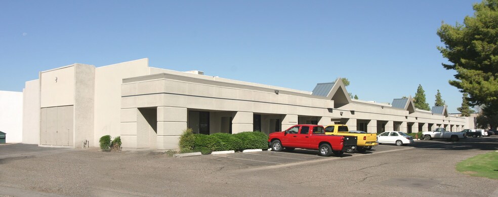 More Photos Of 3020-3048 N 33rd Dr, Phoenix Research And Development For Lease