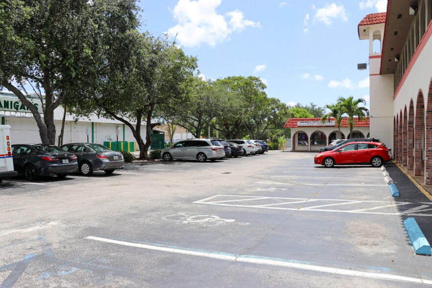 More Photos Of 5440 N State Road 7, Fort Lauderdale Office For Lease
