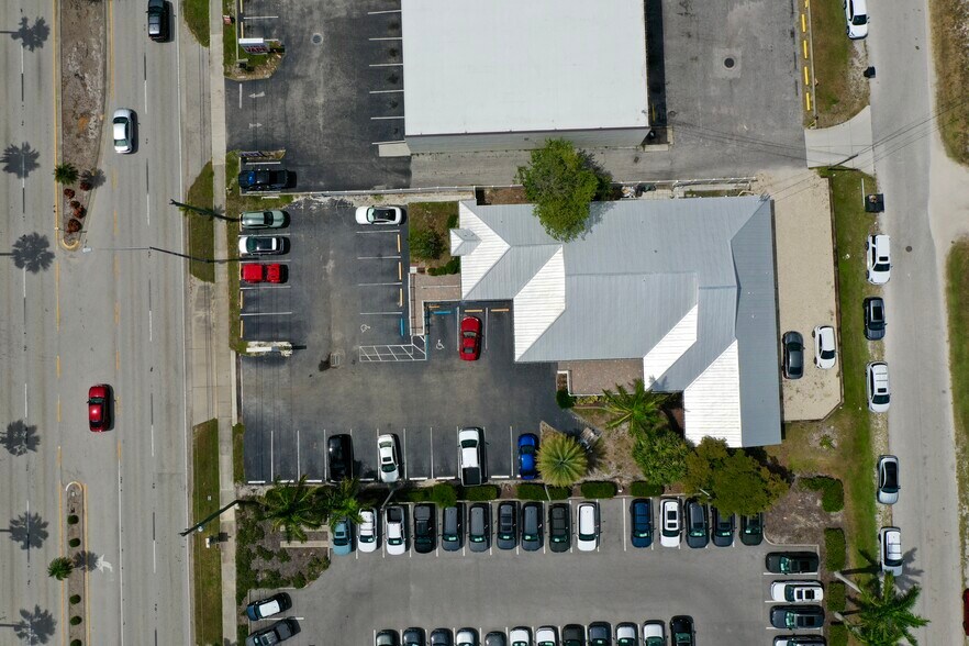 More Photos Of 1900 Tamiami Trl, Punta Gorda Office For Sale