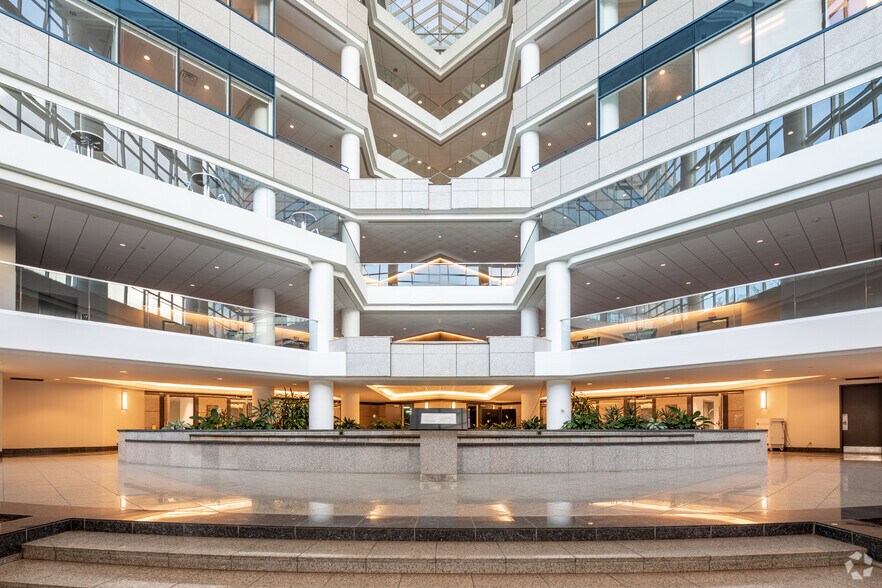 More Photos Of 200 Summit Lake Dr, Valhalla Office For Lease