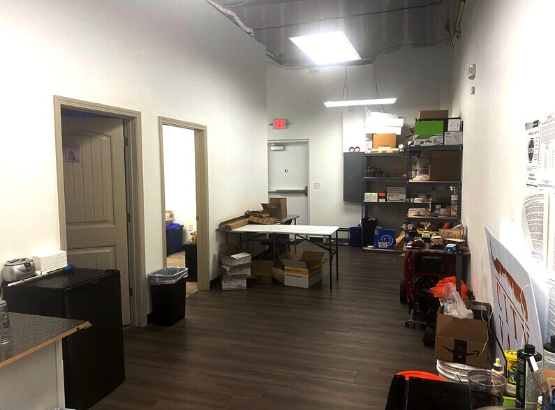More Photos Of 801 Pooler Pky, Pooler Freestanding For Lease
