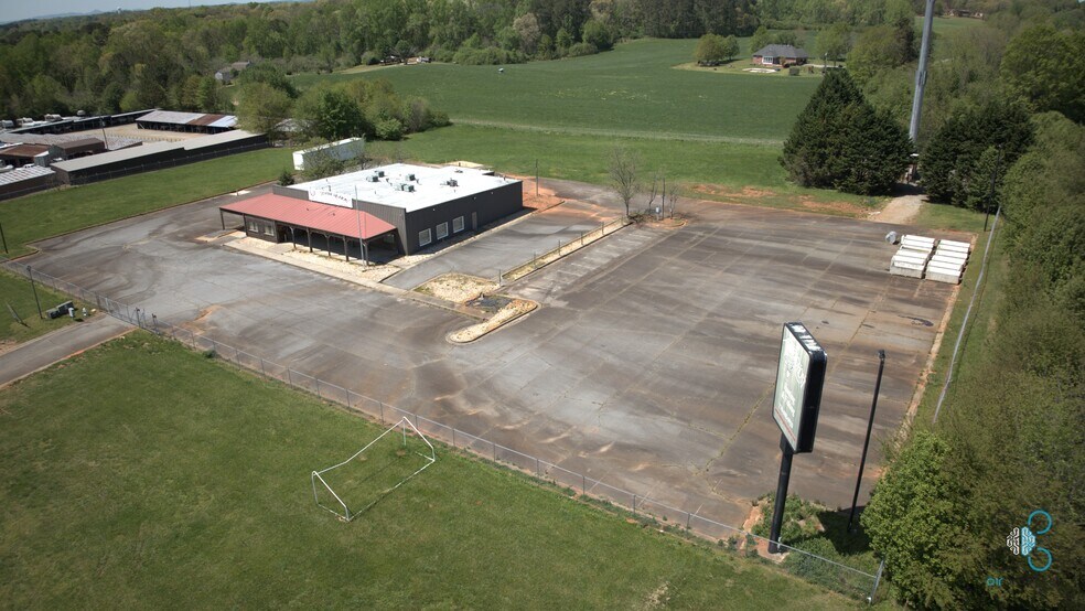 More Photos Of 3455 Keith Bridge Rd, Cumming Freestanding For Sale