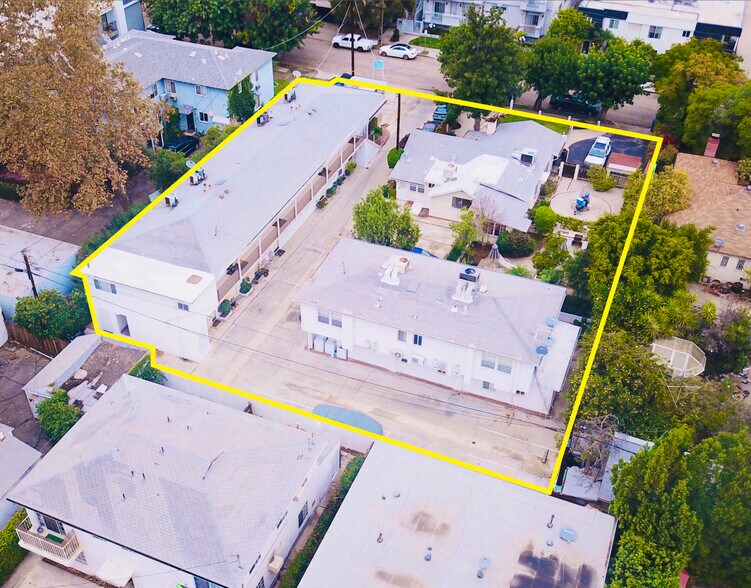 More Photos Of 10814-10818 Blix St, West Toluca Lake Apartments For Sale