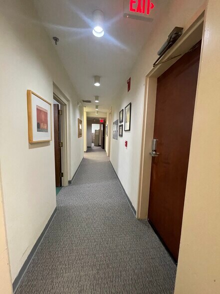 More Photos Of 97-105 Main St, Norwich Office For Sale